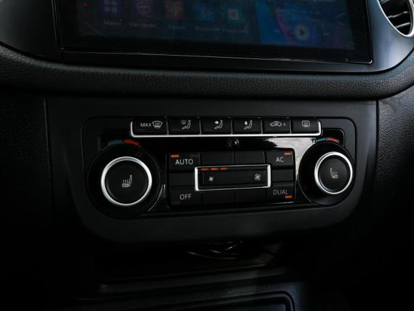 Volkswagen Tiguan I Рестайлинг с пробегом 2012 года, цена 895 000 рублей, 199856 км, внедорожник, Автокод Объявления