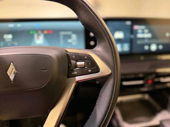 Livan S6 Pro с пробегом 2023 года, цена 1 549 000 рублей, 17836 км, седан, Автокод Объявления