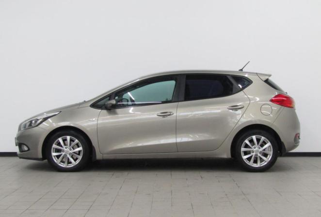 Kia Ceed II с пробегом 2012 года, цена 979 000 рублей, 186908 км, универсал, Автокод Объявления