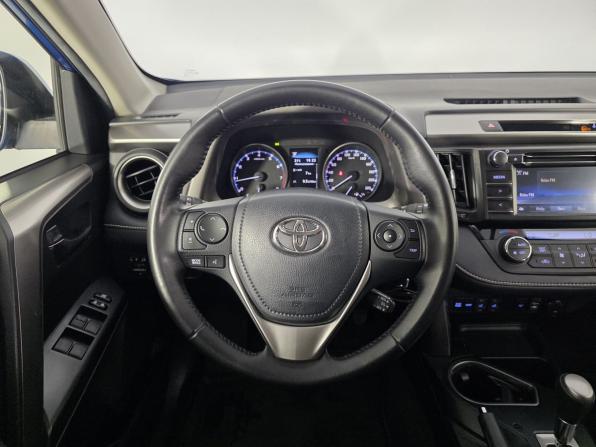Toyota RAV4 IV (XA40) Рестайлинг с пробегом 2015 года, цена 1 797 000 рублей, 69712 км, внедорожник, Автокод Объявления