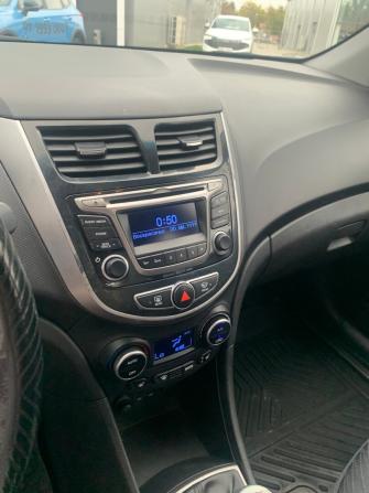 Hyundai Solaris I Рестайлинг с пробегом 2016 года, цена 699 900 рублей, 220172 км, седан, Автокод Объявления