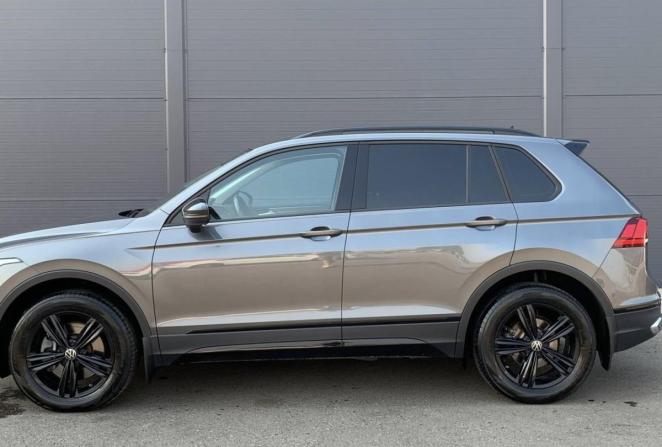 Volkswagen Tiguan II Рестайлинг с пробегом 2021 года, цена 3 150 000 рублей, 75333 км, внедорожник, Автокод Объявления