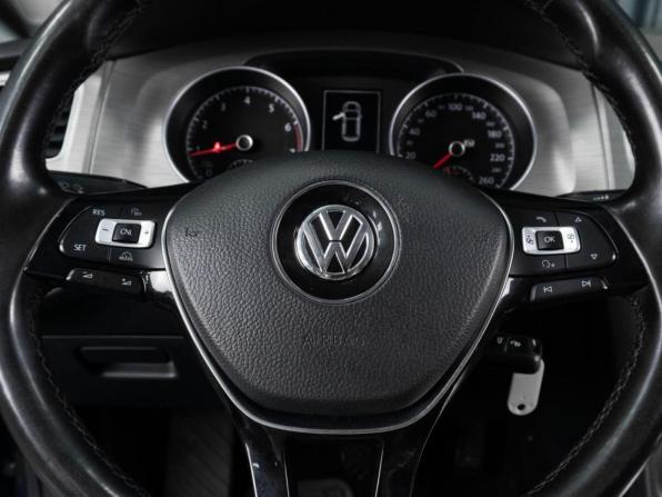 Volkswagen Golf VII с пробегом 2016 года, цена 1 096 000 рублей, 222533 км, хэтчбек, Автокод Объявления