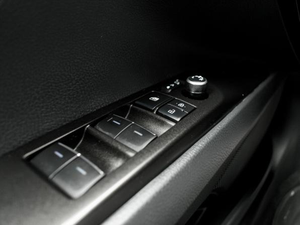Toyota Camry VIII (XV70) Рестайлинг с пробегом 2021 года, цена 2 750 000 рублей, 92662 км, седан, Автокод Объявления