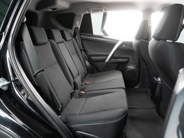 Toyota RAV4 IV (XA40) Рестайлинг с пробегом 2017 года, цена 2 539 000 рублей, 137633 км, внедорожник, Автокод Объявления