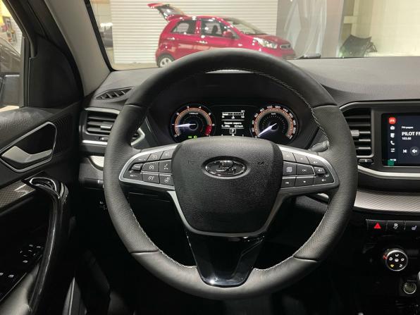 Lada (ВАЗ) Vesta I Рестайлинг (NG) с пробегом 2025 года, цена 1 380 000 рублей, 6976 км, седан, Автокод Объявления