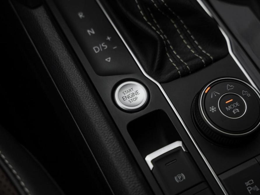 Volkswagen Teramont I Рестайлинг Санкт-Петербург  - изображение 24