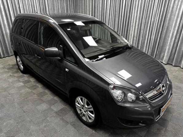 Opel Zafira B Рестайлинг с пробегом 2012 года, цена 950 000 рублей, 139946 км, компактвэн, Автокод Объявления