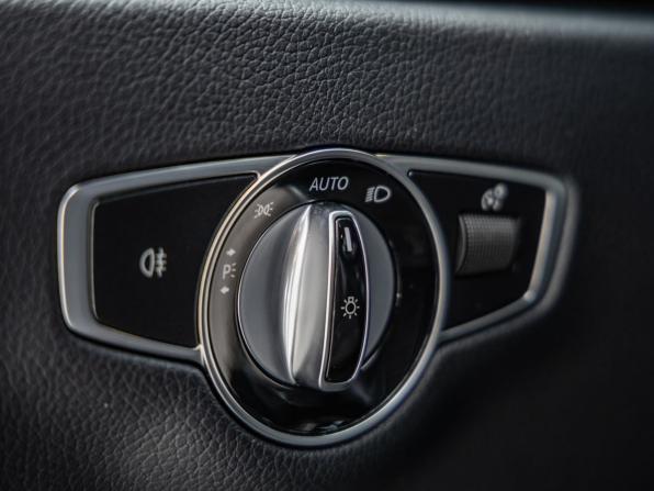 Mercedes-Benz E-Класс V (W213 S213 C238) Рестайлинг с пробегом 2021 года, цена 3 998 000 рублей, 146500 км, седан, Автокод Объявления