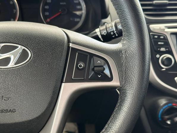 Hyundai Solaris I Рестайлинг с пробегом 2015 года, цена 1 215 000 рублей, 126677 км, седан, Автокод Объявления