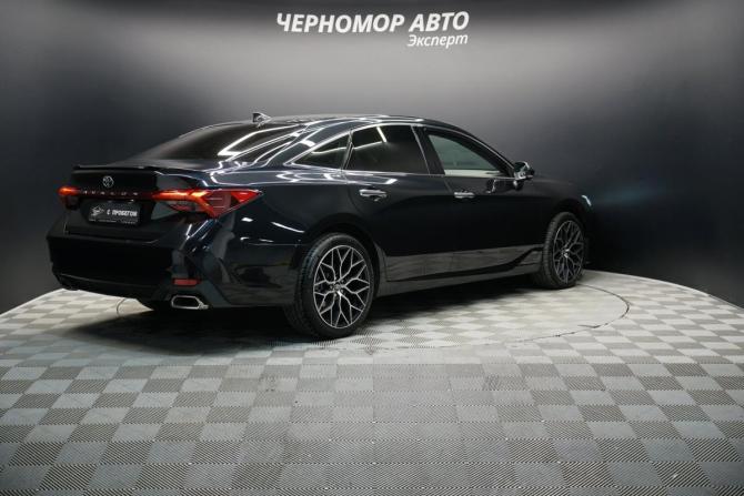Toyota Avalon V с пробегом 2022 года, цена 3 690 000 рублей, 74000 км, седан, Автокод Объявления