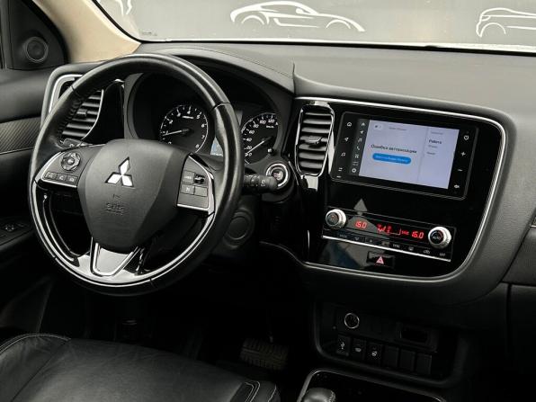 Mitsubishi Outlander III Рестайлинг 3 с пробегом 2021 года, цена 2 227 800 рублей, 151635 км, внедорожник, Автокод Объявления