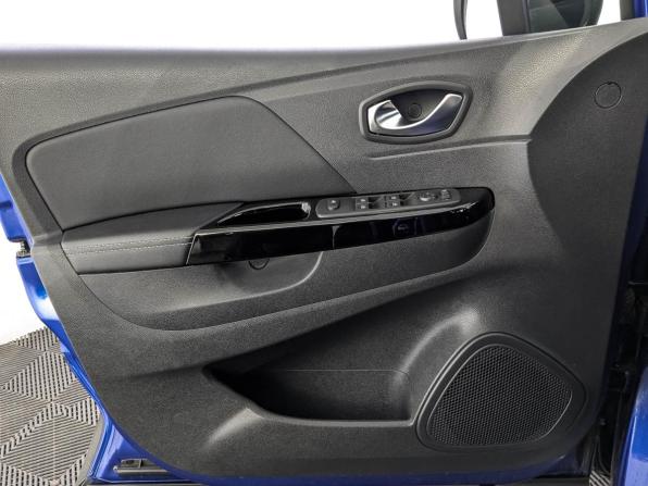 Renault Kaptur I Рестайлинг с пробегом 2021 года, цена 1 600 000 рублей, 91697 км, внедорожник, Автокод Объявления