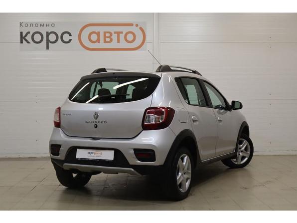 Renault Sandero II с пробегом 2017 года, цена 810 000 рублей, 175409 км, хэтчбек, Автокод Объявления