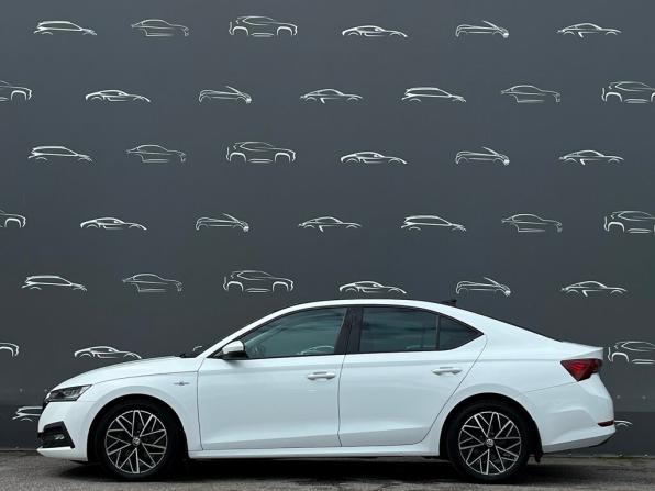 Skoda Octavia IV (A8) с пробегом 2021 года, цена 2 166 400 рублей, 104136 км, лифтбек, Автокод Объявления