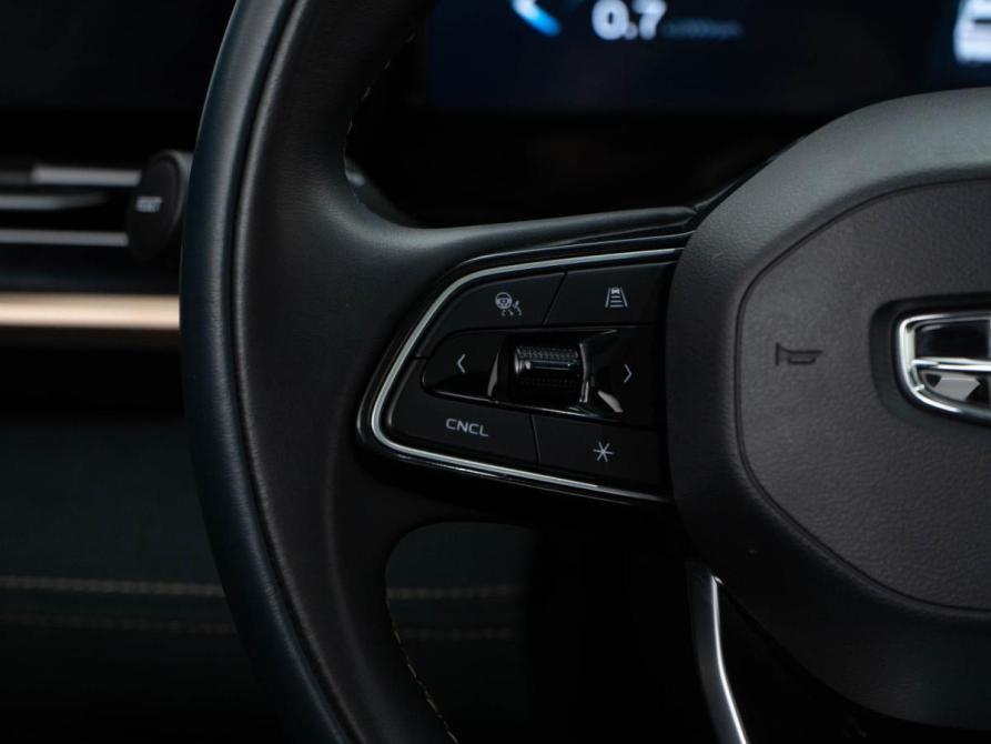 Geely Monjaro I Москва  - изображение 17