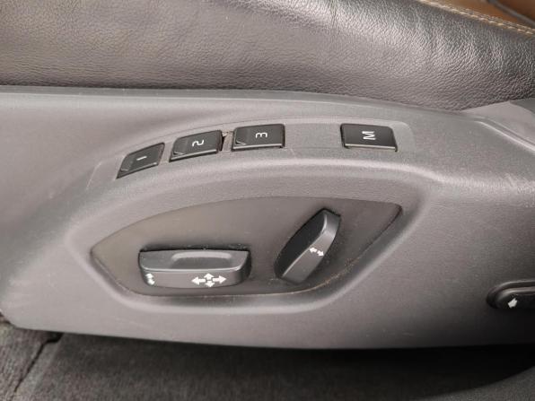 Volvo XC60 I Рестайлинг с пробегом 2017 года, цена 1 999 000 рублей, 260477 км, внедорожник, Автокод Объявления