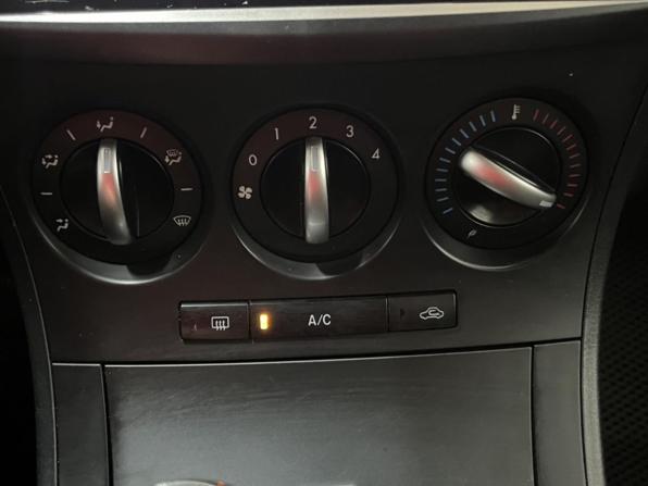 Mazda 3 II (BL) Рестайлинг с пробегом 2012 года, цена 605 000 рублей, 351000 км, седан, Автокод Объявления