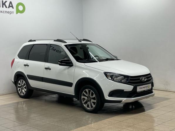 Lada (ВАЗ) Granta I Рестайлинг с пробегом 2022 года, цена 870 000 рублей, 55600 км, универсал, Автокод Объявления