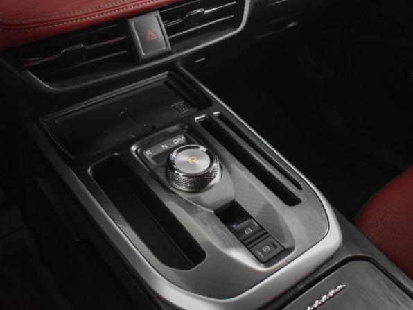 Haval Jolion I Рестайлинг с пробегом 2024 года, цена 1 980 000 рублей, 52602 км, внедорожник, Автокод Объявления