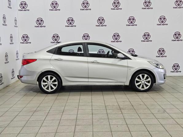 Hyundai Solaris I с пробегом 2012 года, цена 625 000 рублей, 224000 км, седан, Автокод Объявления