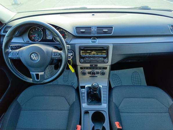 Volkswagen Passat B7 с пробегом 2013 года, цена 1 199 995 рублей, 143642 км, седан, Автокод Объявления