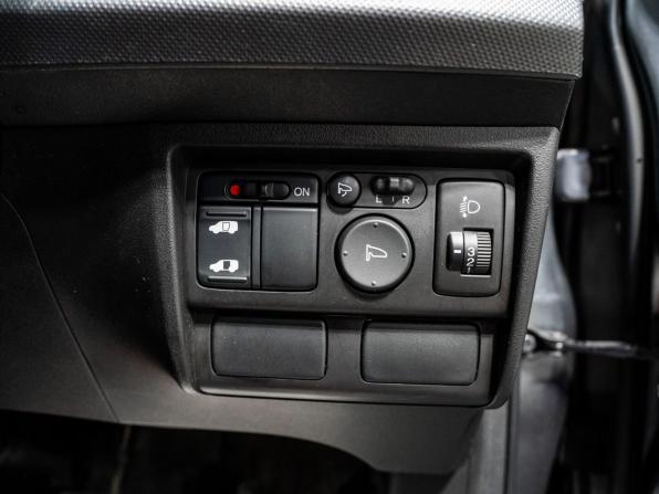 Honda Freed I с пробегом 2010 года, цена 935 000 рублей, 143800 км, компактвэн, Автокод Объявления