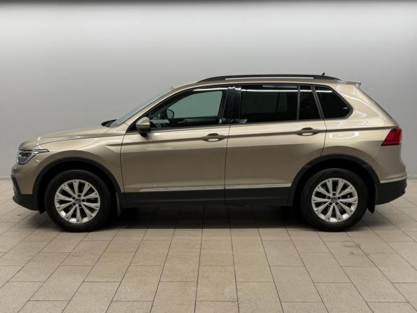 Volkswagen Tiguan II Рестайлинг с пробегом 2021 года, цена 2 330 000 рублей, 112938 км, внедорожник, Автокод Объявления