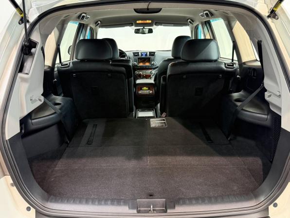 Toyota Highlander II (XU40) Рестайлинг с пробегом 2010 года, цена 2 250 000 рублей, 211876 км, внедорожник, Автокод Объявления