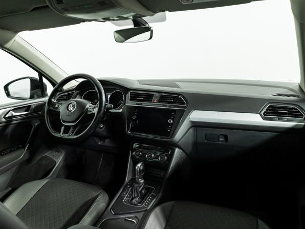 Volkswagen Tiguan II с пробегом 2017 года, цена 1 549 585 рублей, 236905 км, внедорожник, Автокод Объявления