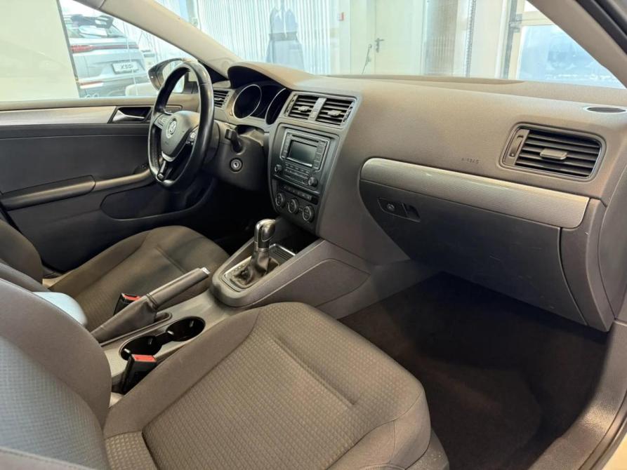Volkswagen Jetta VI Рестайлинг Подольск  - изображение 8