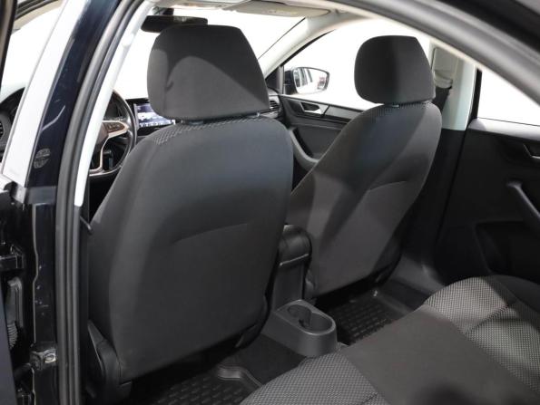 Volkswagen Polo VI с пробегом 2021 года, цена 1 599 000 рублей, 118421 км, лифтбек, Автокод Объявления