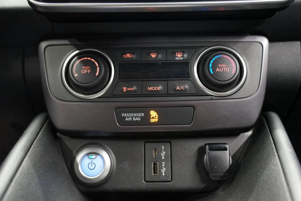 Nissan Leaf II (ZE1) Крым  - изображение 18