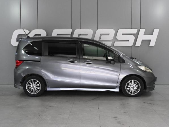Honda Freed I с пробегом 2010 года, цена 949 000 рублей, 187900 км, компактвэн, Автокод Объявления