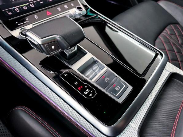 Audi Q8 I (4M) Рестайлинг с пробегом 2024 года, цена 12 200 000 рублей, 18500 км, внедорожник, Автокод Объявления