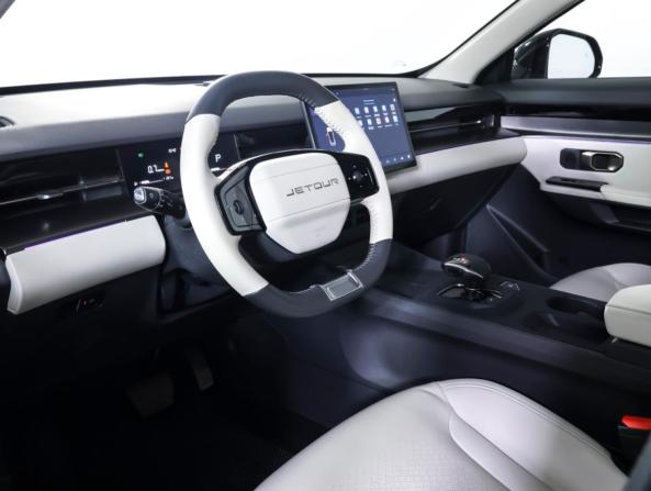 JETOUR DASHING I с пробегом 2023 года, цена 2 149 000 рублей, 26918 км, внедорожник, Автокод Объявления