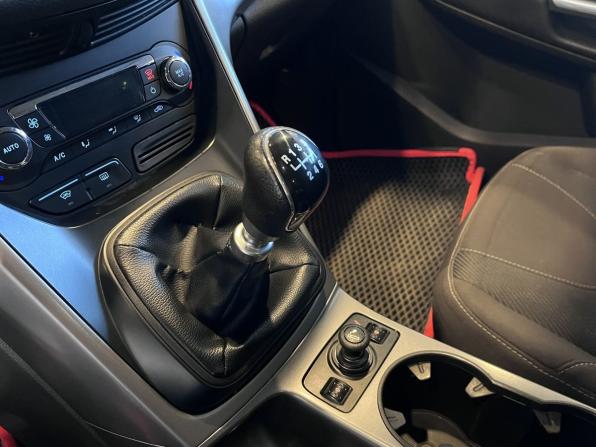 Ford Kuga II с пробегом 2013 года, цена 820 000 рублей, 261700 км, внедорожник, Автокод Объявления