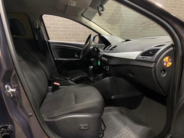 Renault Megane III Рестайлинг с пробегом 2013 года, цена 720 000 рублей, 136607 км, хэтчбек, Автокод Объявления
