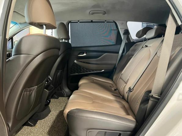 Hyundai Santa Fe IV с пробегом 2018 года, цена 3 710 000 рублей, 67904 км, внедорожник, Автокод Объявления