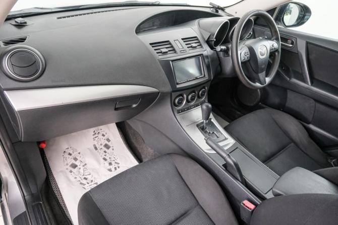 Mazda Axela II с пробегом 2010 года, цена 849 000 рублей, 208000 км, хэтчбек, Автокод Объявления