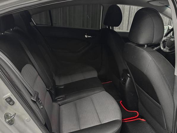 Kia Cerato III с пробегом 2015 года, цена 850 000 рублей, 210000 км, седан, Автокод Объявления