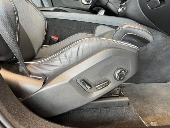 Volvo XC60 II Рестайлинг с пробегом 2021 года, цена 3 997 000 рублей, 93025 км, внедорожник, Автокод Объявления