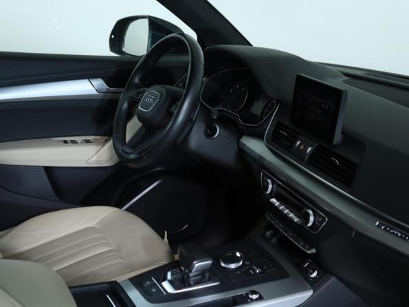 Audi Q5 II (FY) с пробегом 2019 года, цена 4 050 000 рублей, 75200 км, внедорожник, Автокод Объявления