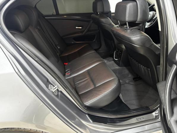 BMW 5 серии V (E60/E61) Рестайлинг с пробегом 2009 года, цена 1 460 000 рублей, 236641 км, седан, Автокод Объявления