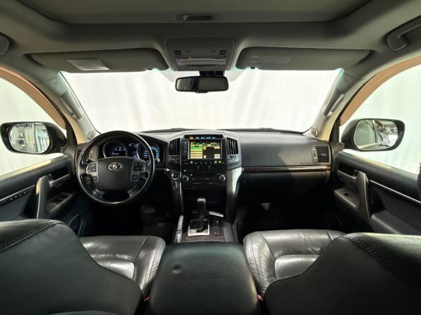 Toyota Land Cruiser 200 Series с пробегом 2010 года, цена 3 100 000 рублей, 270000 км, внедорожник, Автокод Объявления