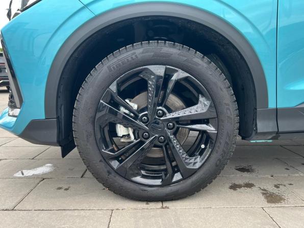 Geely Coolray I Рестайлинг с пробегом 2024 года, цена 2 293 600 рублей, 23967 км, внедорожник, Автокод Объявления