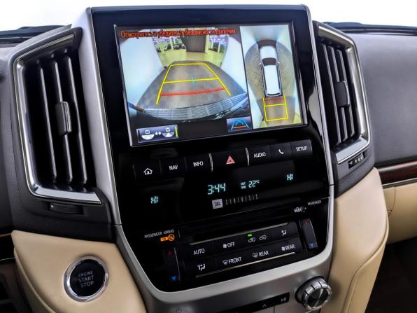 Toyota Land Cruiser 200 Series Рестайлинг 2 с пробегом 2016 года, цена 6 200 000 рублей, 110281 км, внедорожник, Автокод Объявления