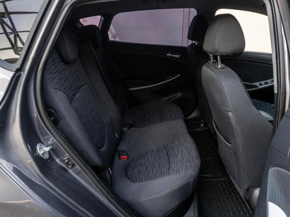 Hyundai Solaris I Рестайлинг с пробегом 2015 года, цена 899 000 рублей, 157659 км, хэтчбек, Автокод Объявления