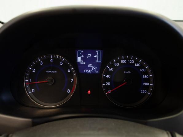 Hyundai Solaris I Рестайлинг с пробегом 2014 года, цена 895 000 рублей, 175047 км, хэтчбек, Автокод Объявления