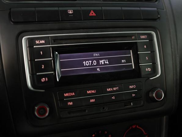 Volkswagen Polo V с пробегом 2014 года, цена 799 000 рублей, 97300 км, седан, Автокод Объявления